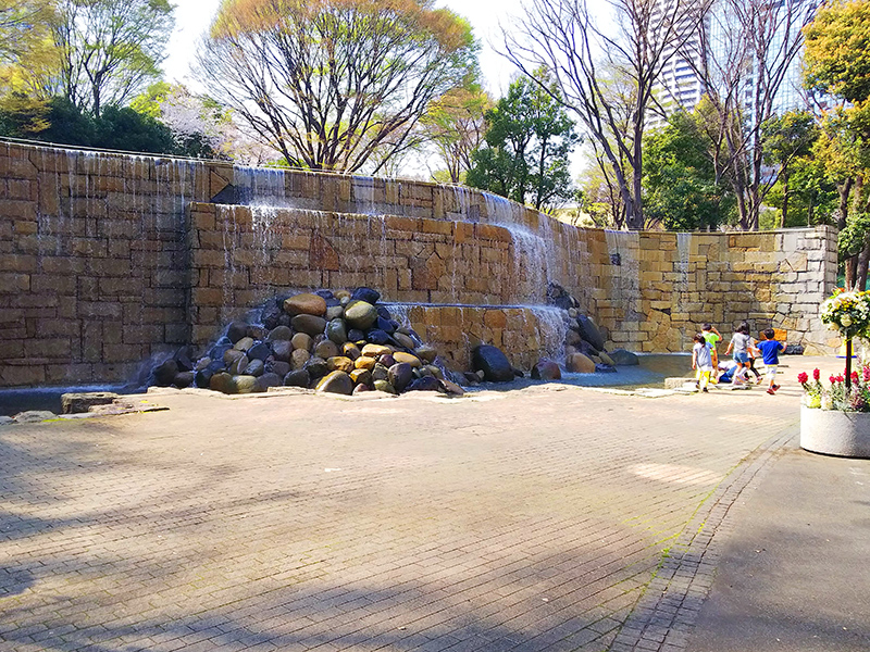 「新宿中央公園&十二社熊野神社」と「神田川」をぶら散歩
